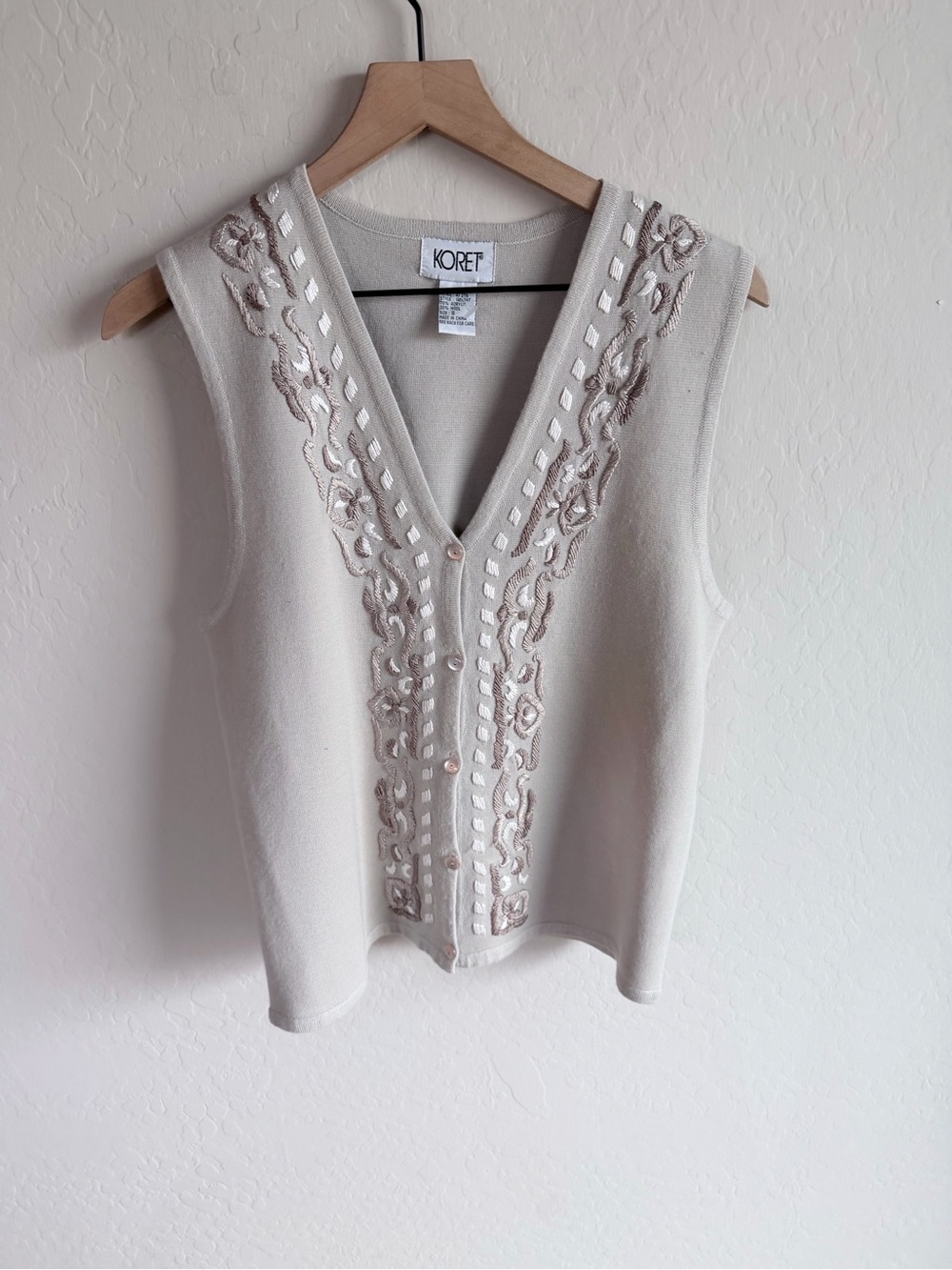 Vintage Koret Women’s Embroidered Sweater Vest Size Small Y2K 90s